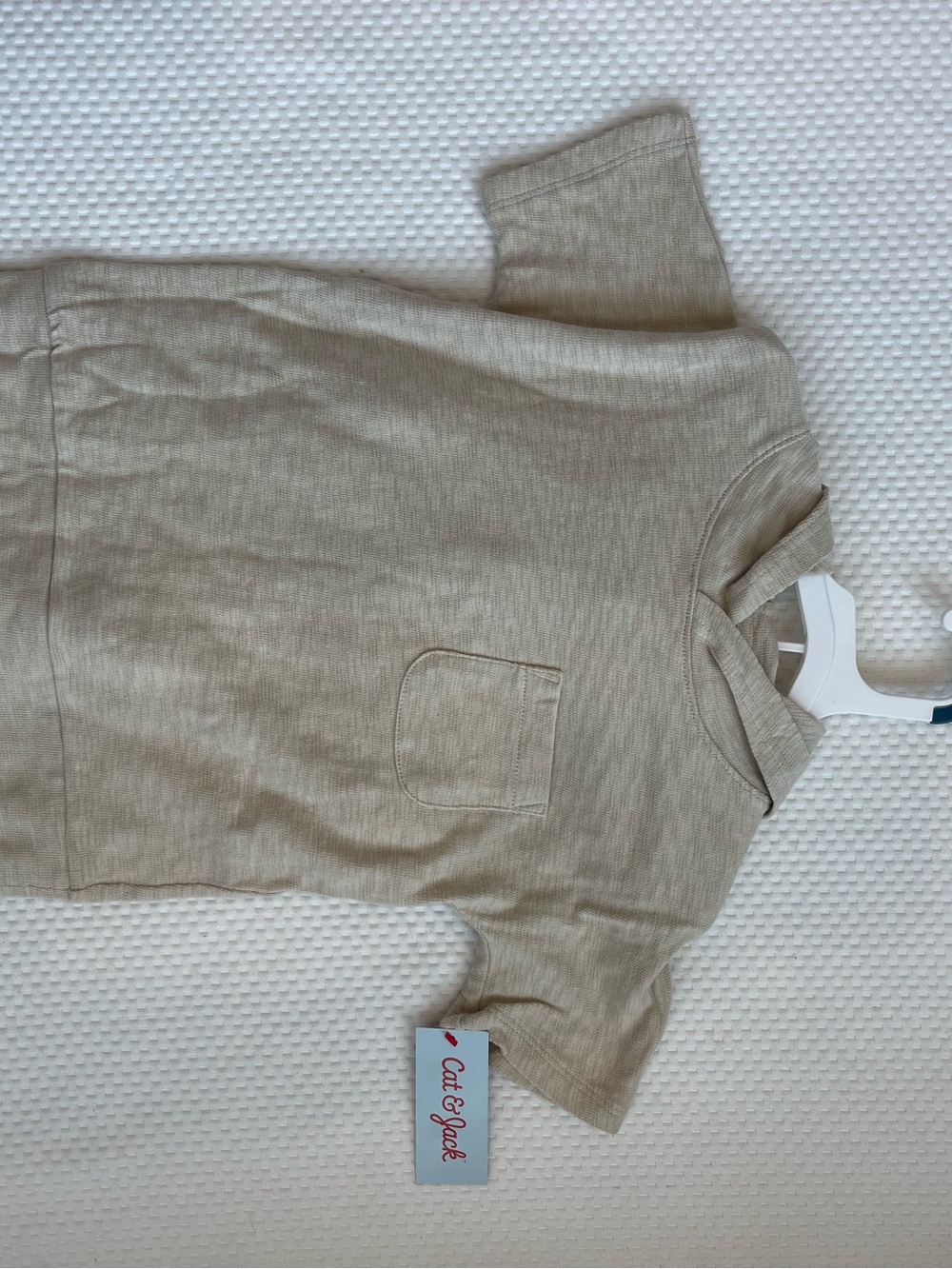 Cat & Jack Kids Beige Short Sleeve Hoodie and Shorts 2-Piece Set 5T NWT